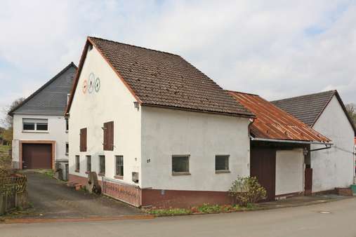 2920043d Scheune und Lager - Einfamilienhaus in 35108 Allendorf mit 297m² kaufen