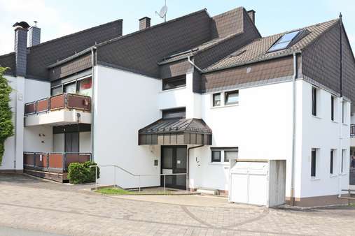 2934083a Außenansicht - Etagenwohnung in 59955 Winterberg mit 68m² kaufen
