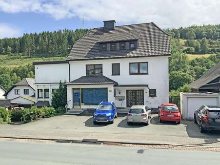 3074075b Außenansicht - Mehrfamilienhaus in 59955 Winterberg mit 410m² kaufen