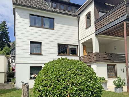 3074075c Ansicht vom Garten - Mehrfamilienhaus in 59955 Winterberg mit 410m² kaufen