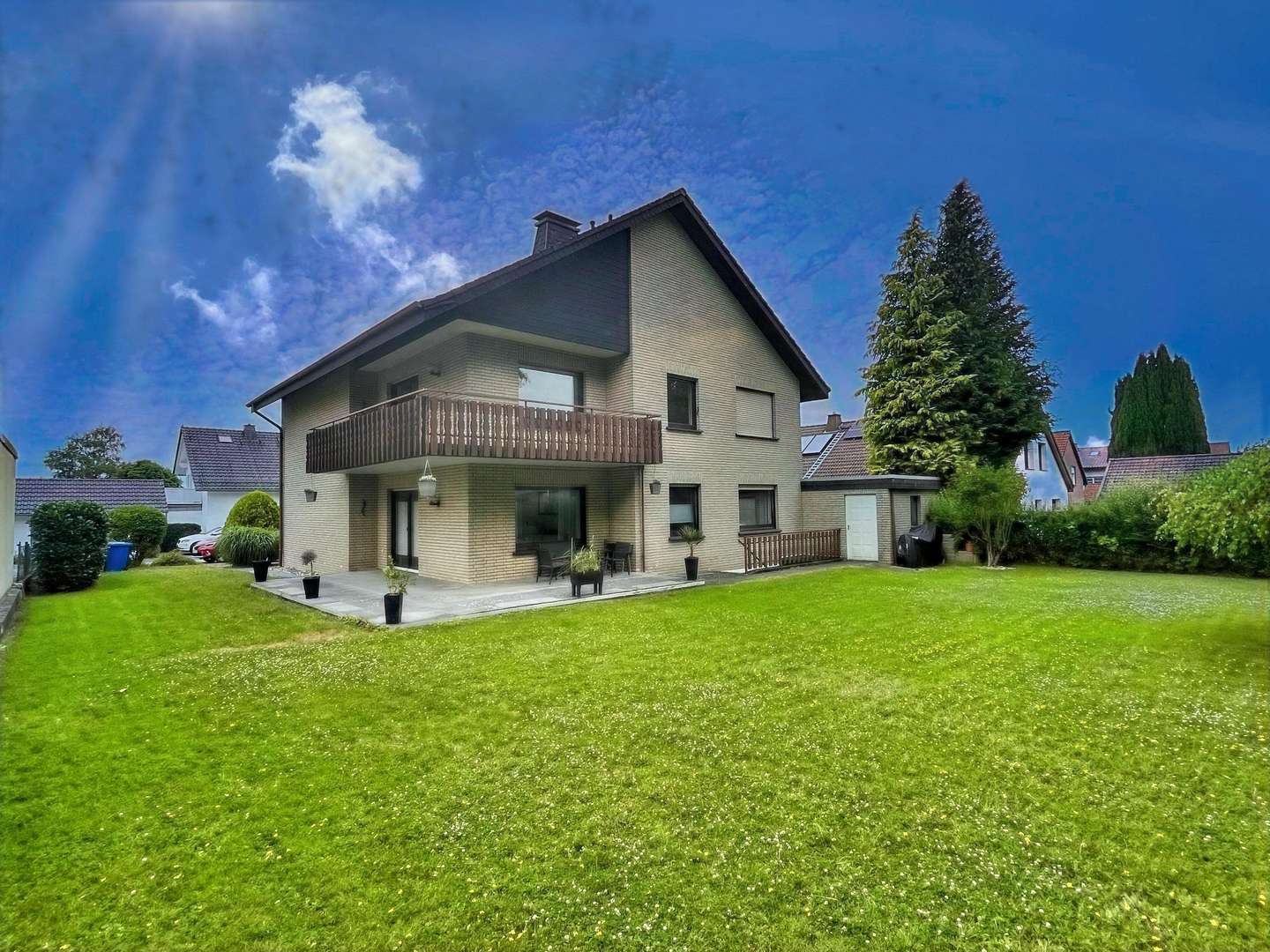 Gartenansicht Gartenansicht - Zweifamilienhaus in 59602 Rüthen mit 210m² kaufen