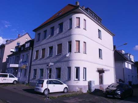 Straßenansicht - Dachgeschosswohnung in 33098 Paderborn mit 62m² kaufen