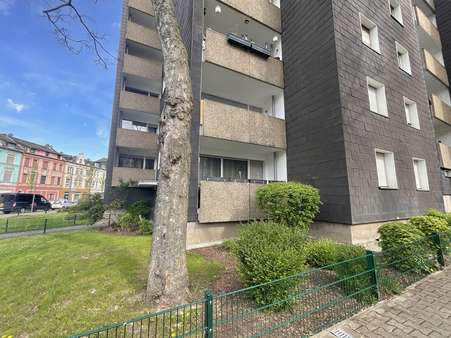 Seitenansicht - Erdgeschosswohnung in 45897 Gelsenkirchen mit 69m² kaufen