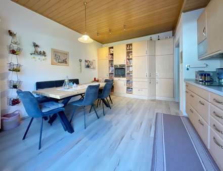 weitere Küchansicht weitere Küchansicht - Zweifamilienhaus in 45881 Gelsenkirchen mit 178m² kaufen