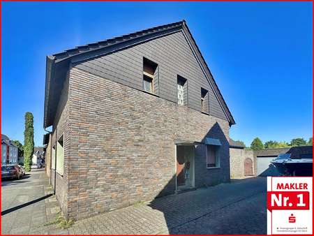 Ansicht rechte Seite Ansicht rechte Seite - Zweifamilienhaus in 46240 Bottrop mit 170m² kaufen