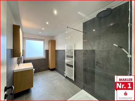 Bad Bild 2 - Erdgeschosswohnung in 46240 Bottrop mit 96m² kaufen