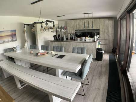 Blick in die offene Küche - Einfamilienhaus in 45711 Datteln mit 180m² kaufen