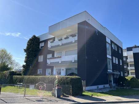 Straßenansicht Straßenansicht - Etagenwohnung in 45701 Herten mit 103m² kaufen