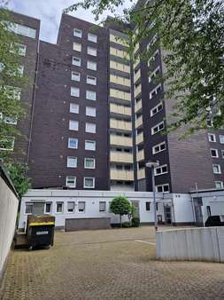 Rückansicht Rückansicht - Etagenwohnung in 45879 Gelsenkirchen mit 61m² kaufen