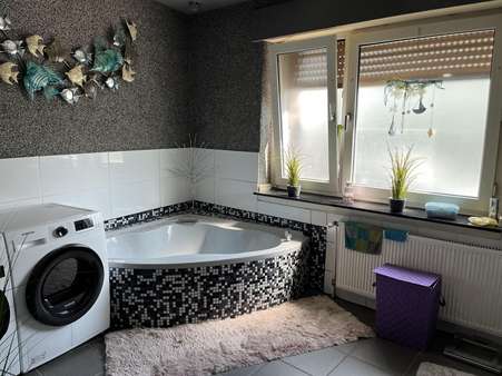 Erdgeschoss - Mehrfamilienhaus in 45699 Herten mit 320m² als Kapitalanlage kaufen