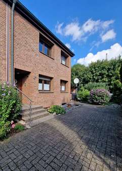 Vorderansicht - Reihenendhaus in 45659 Recklinghausen mit 98m² kaufen