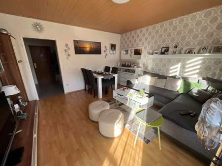 Wohnzimmer - Etagenwohnung in 45739 Oer-Erkenschwick mit 64m² kaufen