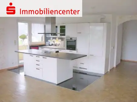 Gemütliches Eigenheim mit Küche und Garage
