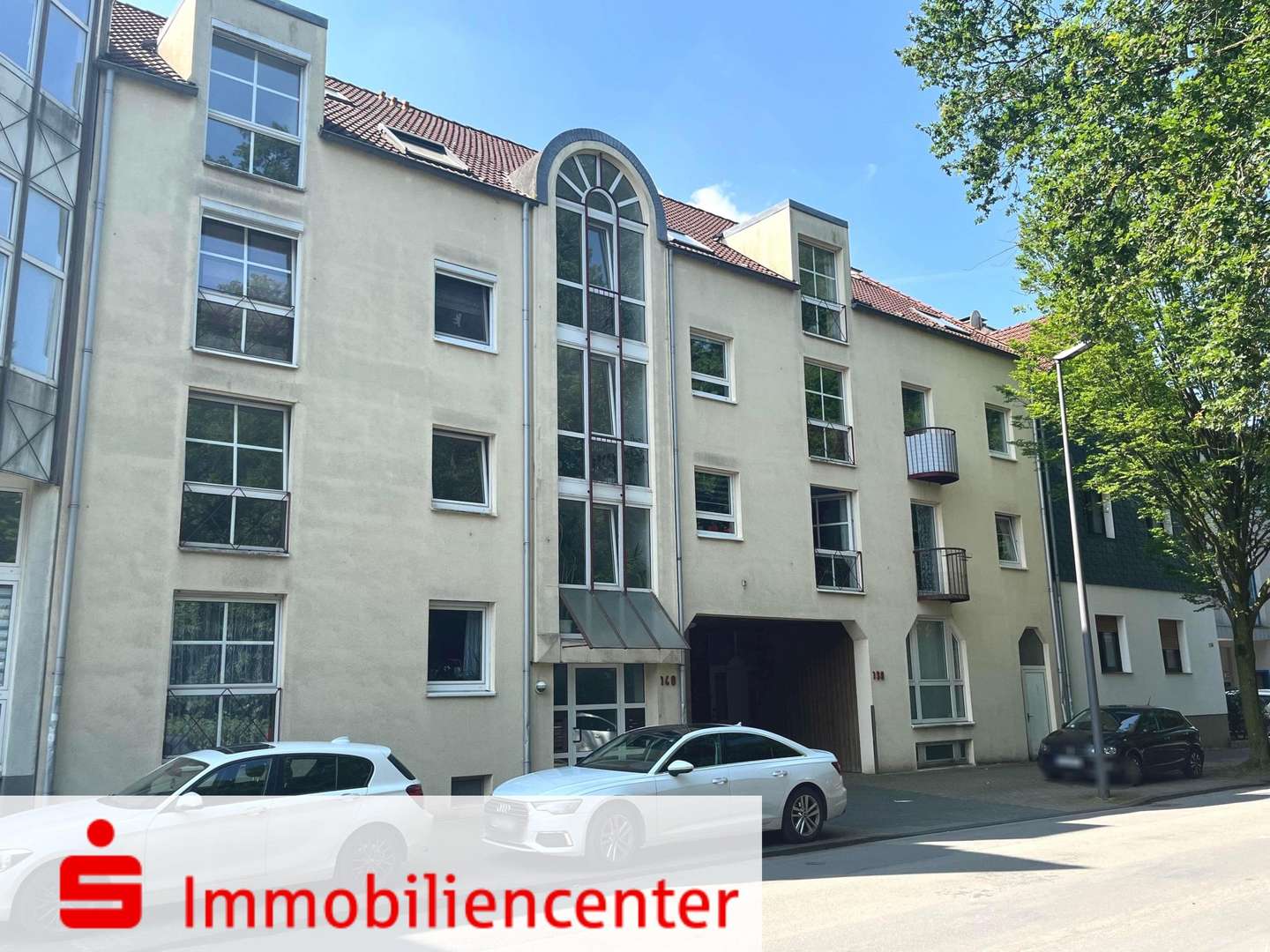 Die Straßenansicht - Etagenwohnung in 45663 Recklinghausen mit 85m² kaufen