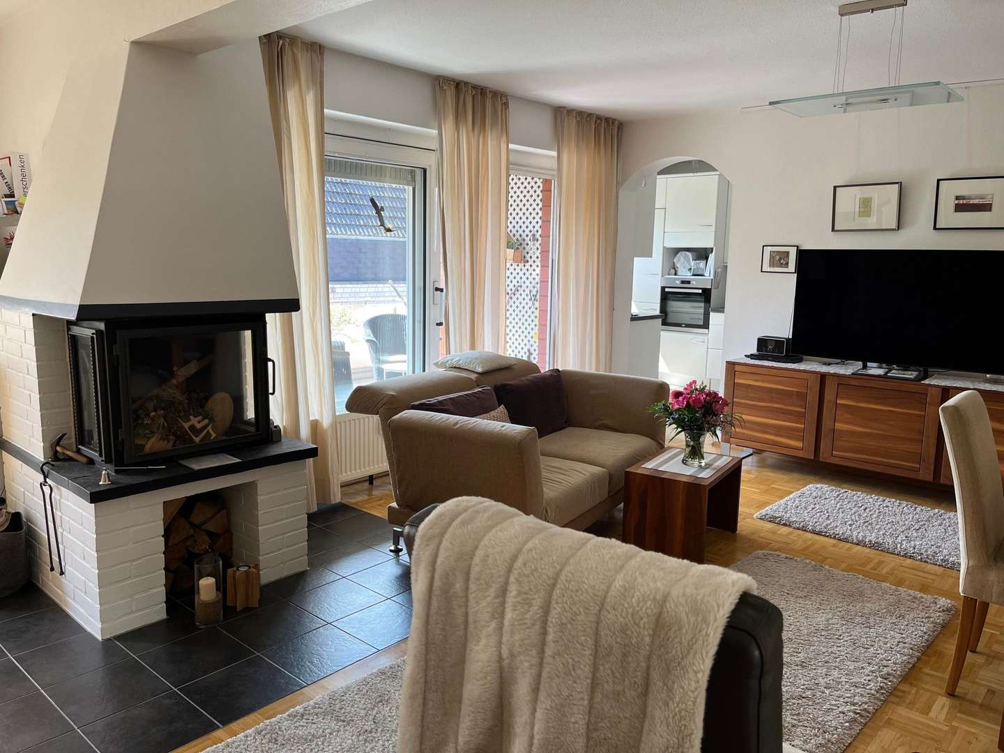 Wohnzimmer mit Kamin - Etagenwohnung in 45665 Recklinghausen mit 63m² kaufen