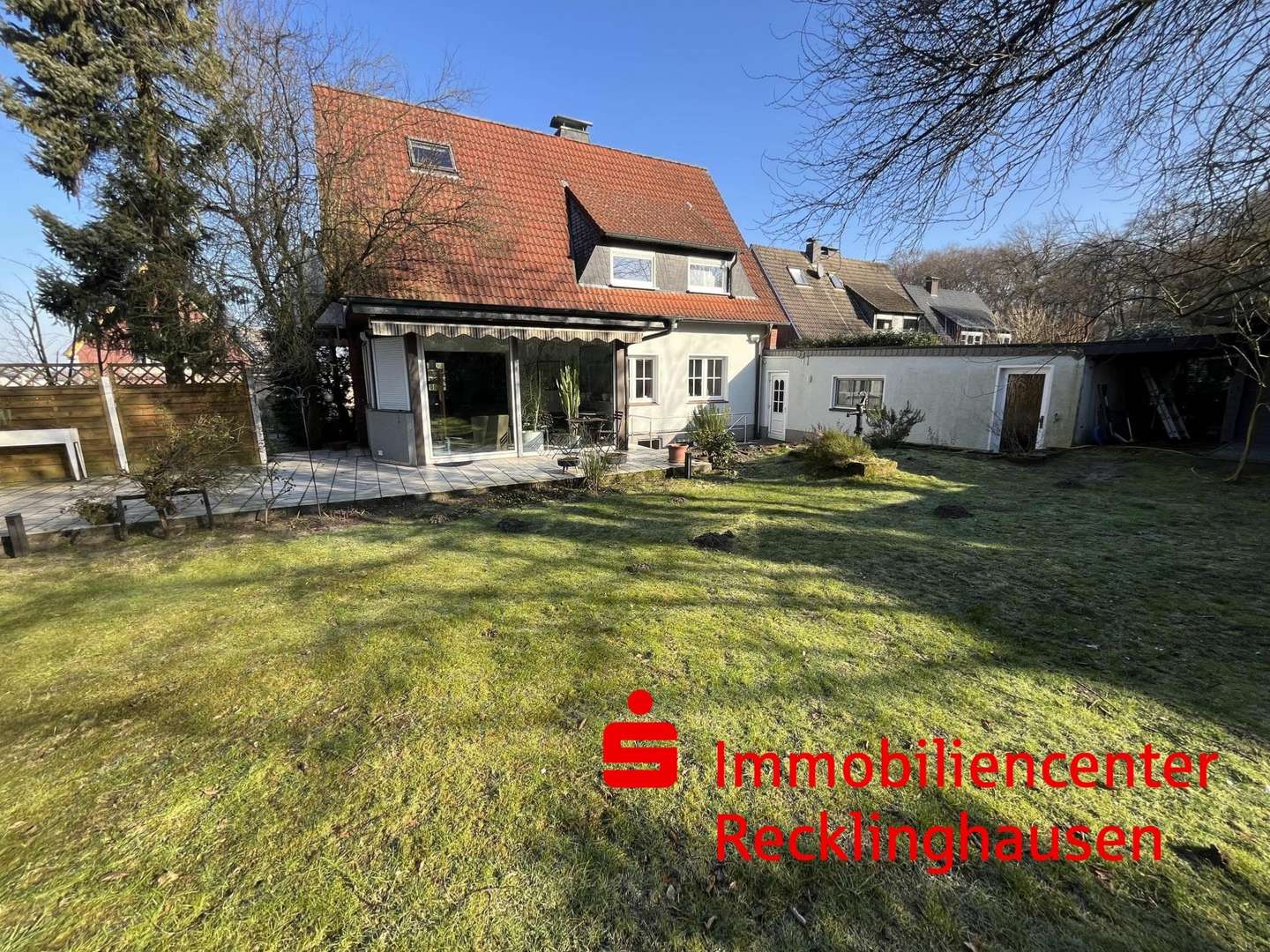 Gartenseite - Zweifamilienhaus in 45731 Waltrop mit 141m² kaufen