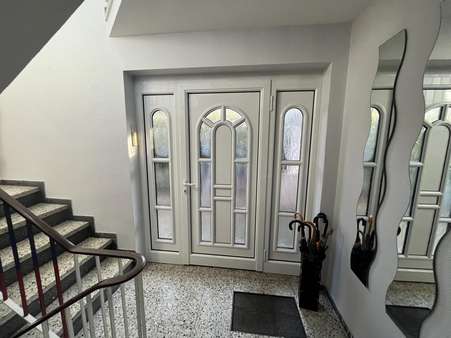 Treppenhaus - Zweifamilienhaus in 45731 Waltrop mit 141m² kaufen