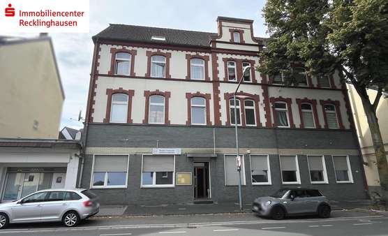 Die Vorderansicht Die Vorderansicht - Mehrfamilienhaus in 45701 Herten mit 362m² kaufen