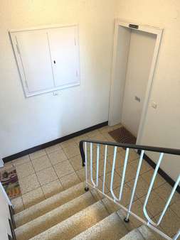 Der gepflegte Hausflur Der gepflegte Hausflur - Etagenwohnung in 45659 Recklinghausen mit 85m² kaufen