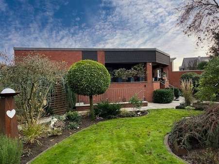 Rückansicht Rückansicht - Bungalow in 46282 Dorsten mit 109m² kaufen