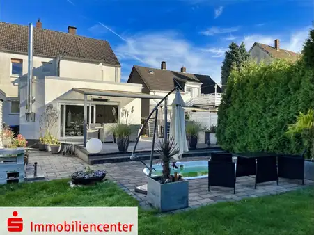 Generationenhaus mit Ausbaureserve in Disteln