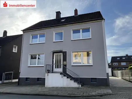 Generationenhaus mit Ausbaureserve in Disteln