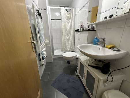 Bad mit Dusche 1 OG - Mehrfamilienhaus in 45739 Oer-Erkenschwick mit 320m² als Kapitalanlage kaufen
