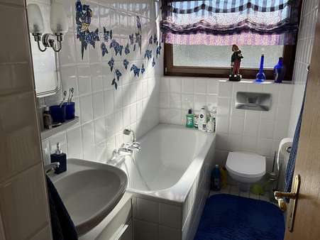 Badezimmer OG - Zweifamilienhaus in 45739 Oer-Erkenschwick mit 143m² kaufen
