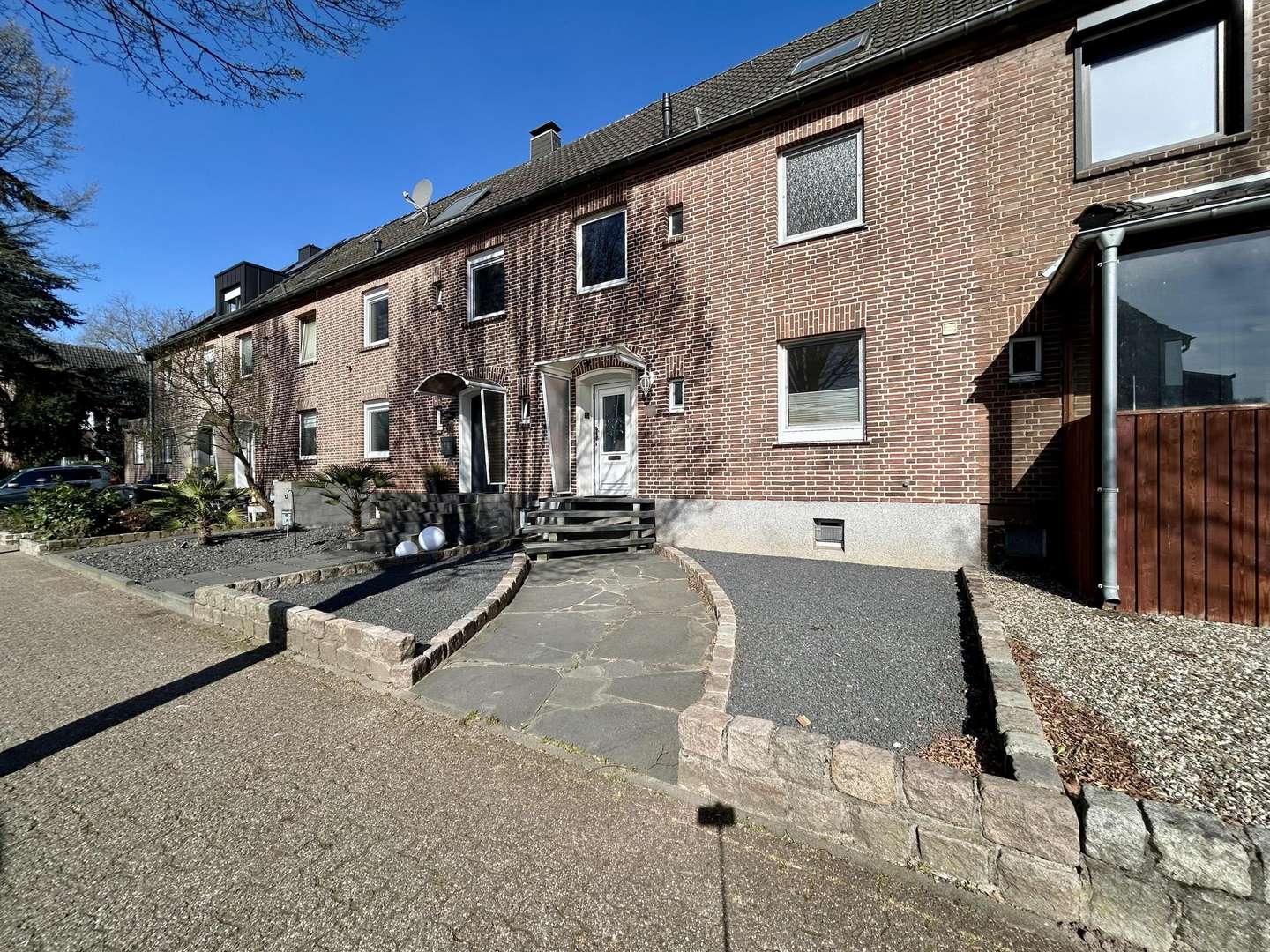 Straßenansicht - Reihenmittelhaus in 46395 Bocholt mit 83m² kaufen