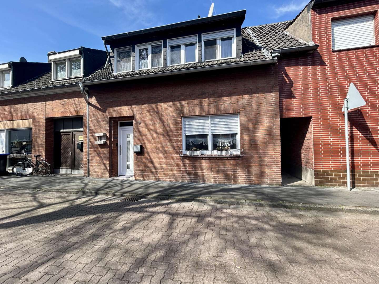 Straßenansicht - Reihenmittelhaus in 46397 Bocholt mit 99m² kaufen
