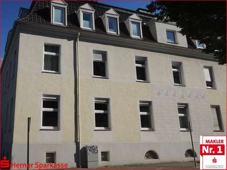 Hausfront - Dachgeschosswohnung in 44623 Herne mit 79m² kaufen