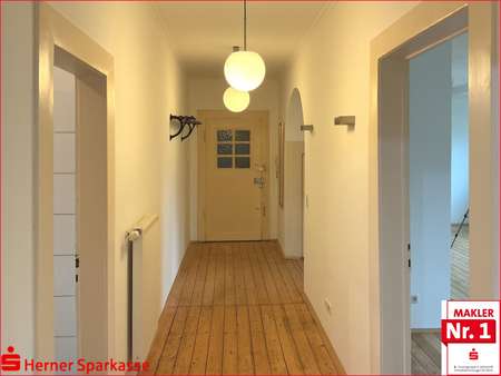 Flur - Dachgeschosswohnung in 44623 Herne mit 79m² kaufen