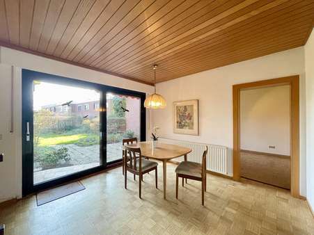 Esszimmer mit Zugang zur Terrasse - Reihenmittelhaus in 44289 Dortmund mit 126m² kaufen