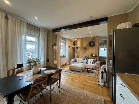 Wohnzimmer und Küche Ansicht II - Reiheneckhaus in 44319 Dortmund mit 75m² kaufen