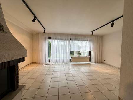 Wohnbereich EG - Reihenmittelhaus in 44379 Dortmund mit 157m² kaufen