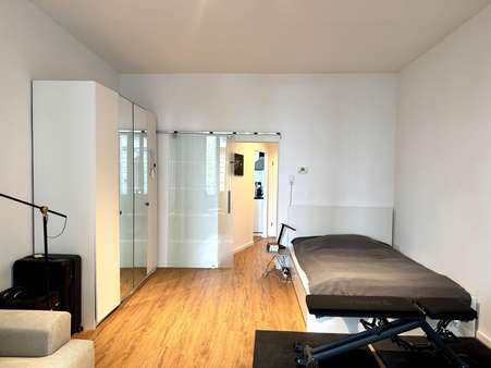 Wohnzimmer - Appartement in 44135 Dortmund mit 42m² kaufen