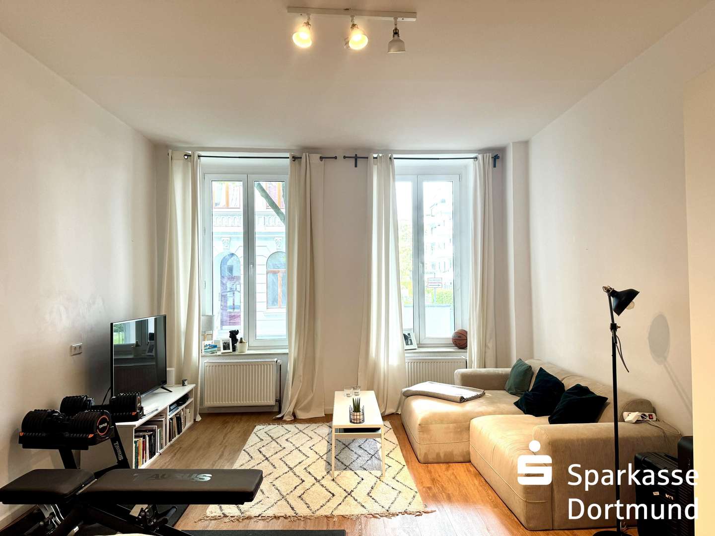 Wohnzimmer - Appartement in 44135 Dortmund mit 42m² kaufen
