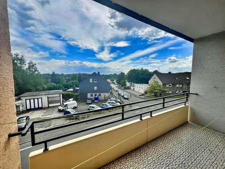 Blick von der Loggia - Etagenwohnung in 44369 Dortmund mit 86m² kaufen