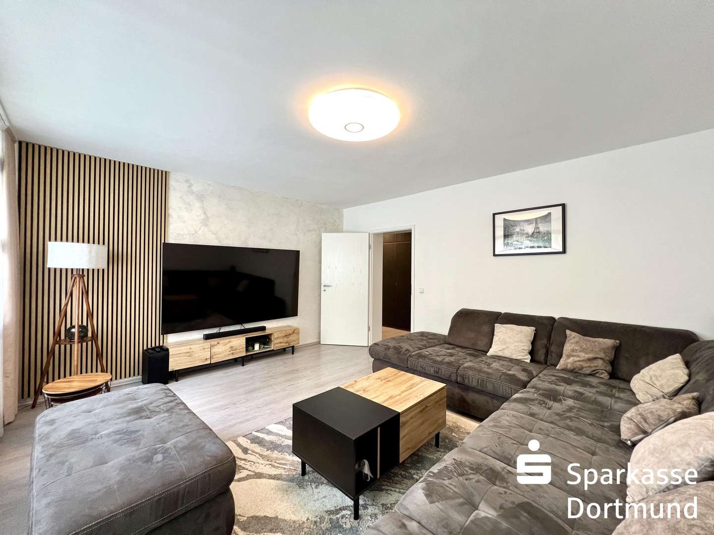 Wohnzimmer - Etagenwohnung in 44263 Dortmund mit 93m² kaufen