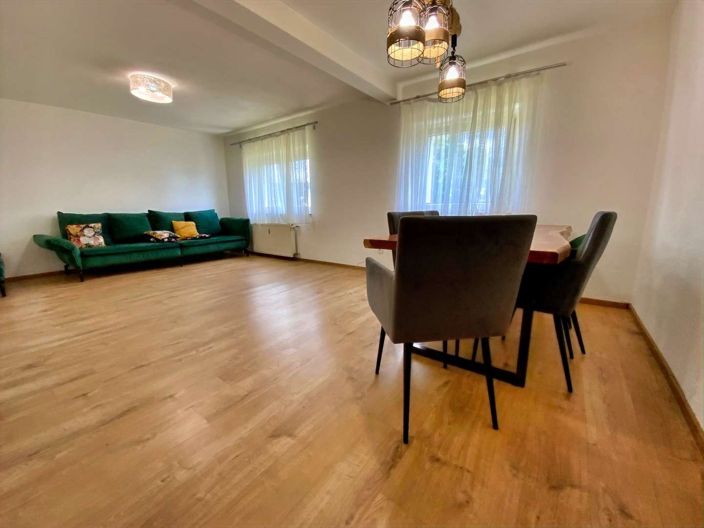 Wohnzimmer Obergeschoss - Zweifamilienhaus in 44579 Castrop-Rauxel mit 120m² günstig kaufen