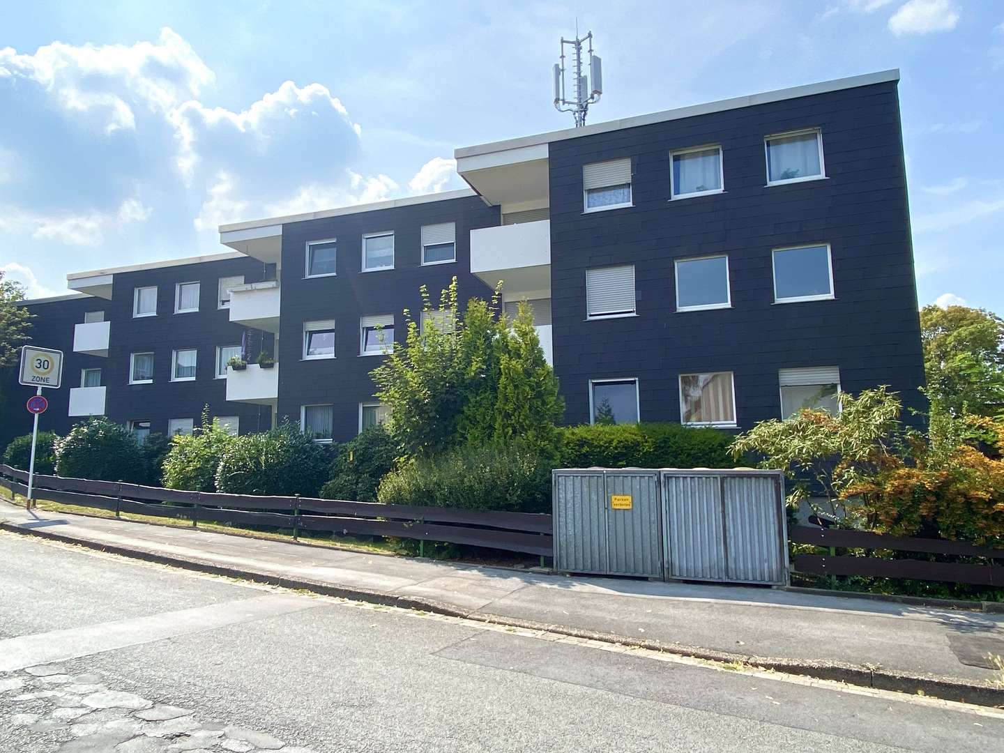 Seitenansicht - Etagenwohnung in 44267 Dortmund mit 40m² als Kapitalanlage kaufen