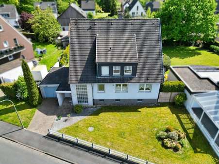 Vogelperspektive Hausfront - Zweifamilienhaus in 44319 Dortmund mit 180m² kaufen