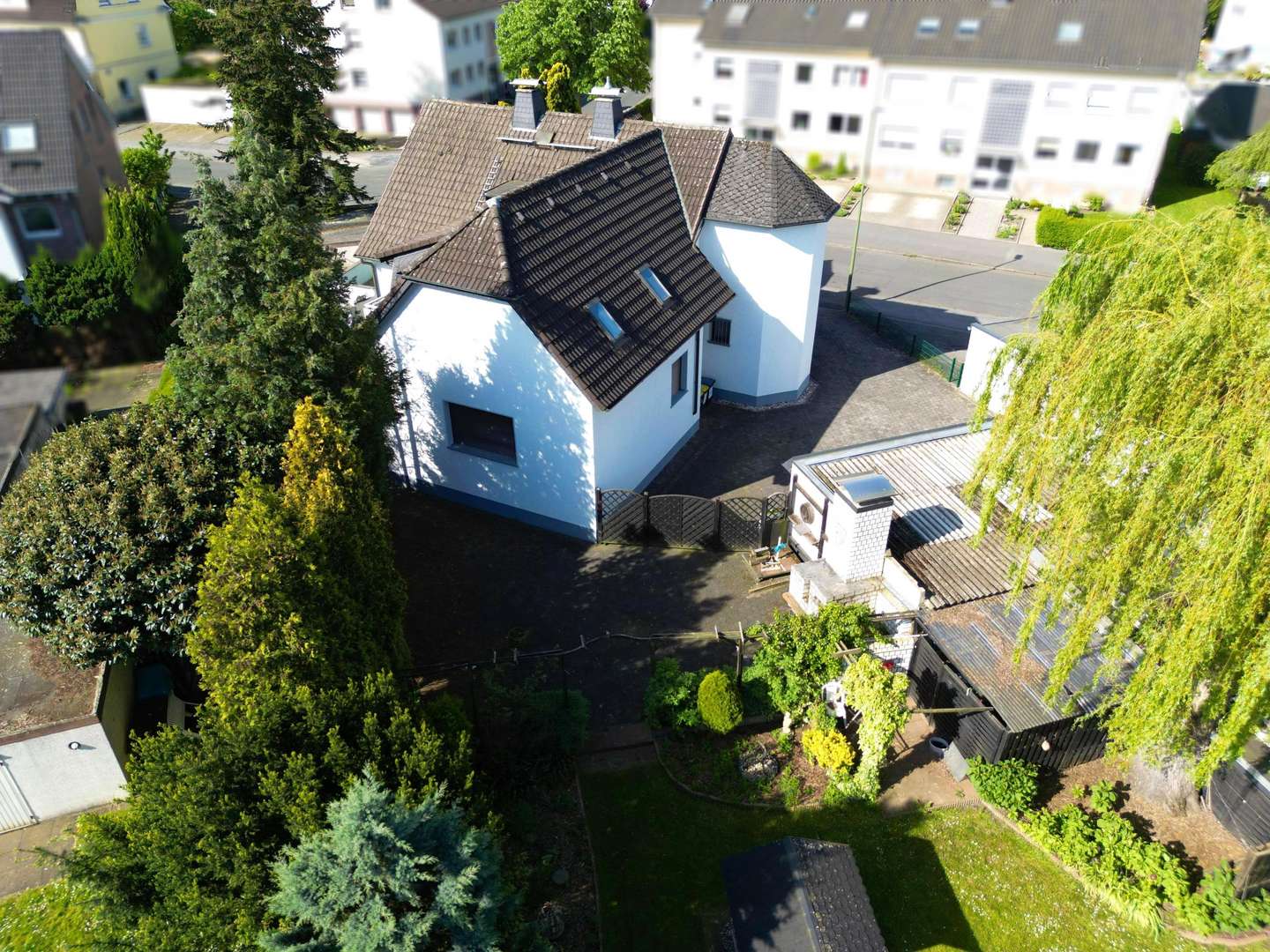 Luftbild - Zweifamilienhaus in 44319 Dortmund mit 224m² kaufen