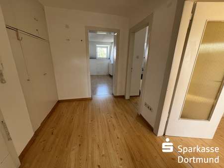 Flur Flur - Dachgeschosswohnung in 44137 Dortmund mit 63m² kaufen