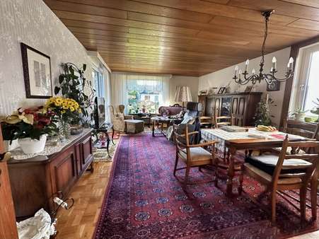 Wohnzimmer - Bungalow in 44329 Dortmund mit 107m² kaufen