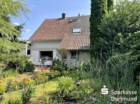 Gartenansicht - Einfamilienhaus in 44267 Dortmund mit 148m² kaufen