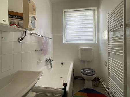 Badezimmer - Etagenwohnung in 44287 Dortmund mit 51m² kaufen