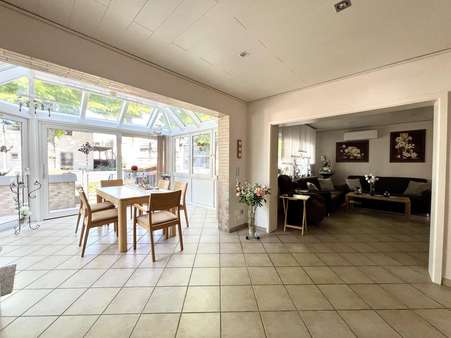 Wohnzimmer EG Wohnzimmer EG - Mehrfamilienhaus in 44329 Dortmund mit 310m² kaufen