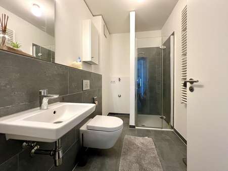 Badezimmer 2 - Etagenwohnung in 44263 Dortmund mit 100m² kaufen