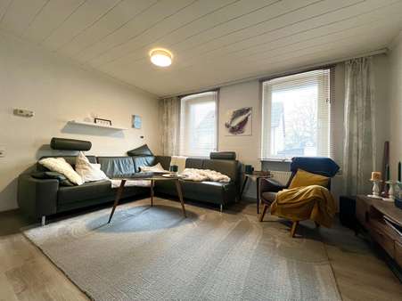 Wohnzimmer - Doppelhaushälfte in 44287 Dortmund mit 96m² kaufen